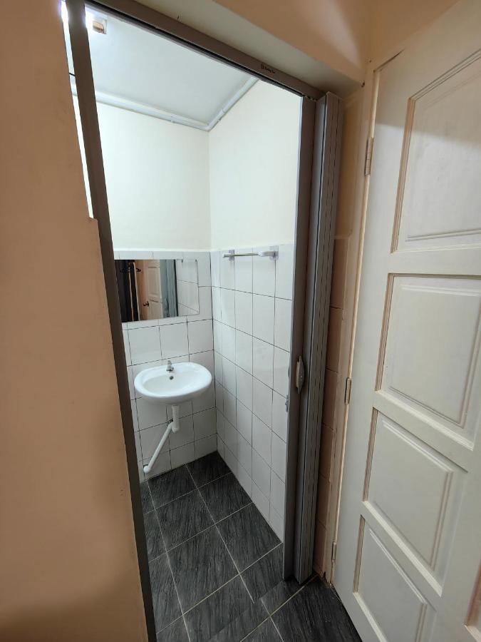 Ww Hostel 22A Private Shower George Town Dış mekan fotoğraf